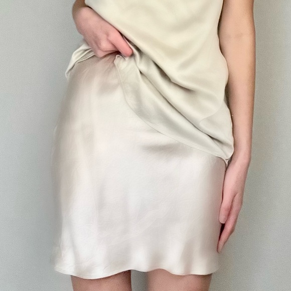 Aritzia Slip Skirt Mini - Picture 3 of 4